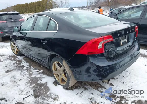 2011 Volvo S60 T6 из США, поврежденный, VIN YV1902FH8B2011832